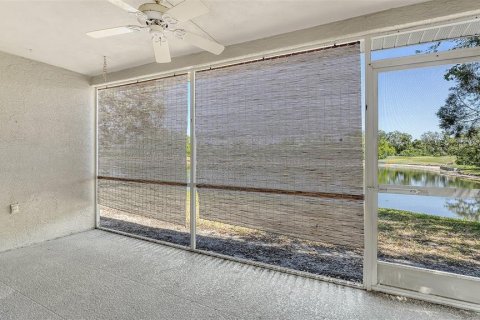 Copropriété à vendre à Bradenton, Floride: 2 chambres, 125.7 m2 № 1718740 - photo 9