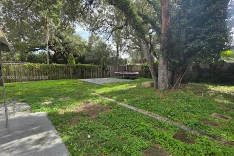 Снять в аренду виллу или дом в Холливуд, Флорида 3 спальни, № 1977106 - фото 15