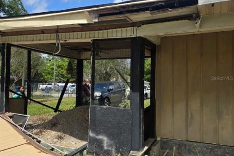 House in Mulberry, Florida 2 bedrooms, 125.7 sq.m. № 1904349 - photo 2