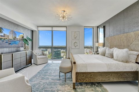 Condominio en venta en Fort Lauderdale, Florida, 3 dormitorios, 246.93 m2 № 2039942 - foto 18