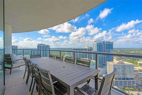 Condominio en venta en Fort Lauderdale, Florida, 3 dormitorios, 246.93 m2 № 2039942 - foto 14