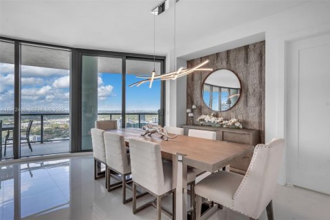 Condominio en venta en Fort Lauderdale, Florida, 3 dormitorios, 246.93 m2 № 2039942 - foto 13