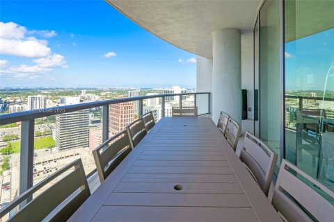 Condominio en venta en Fort Lauderdale, Florida, 3 dormitorios, 246.93 m2 № 2039942 - foto 15