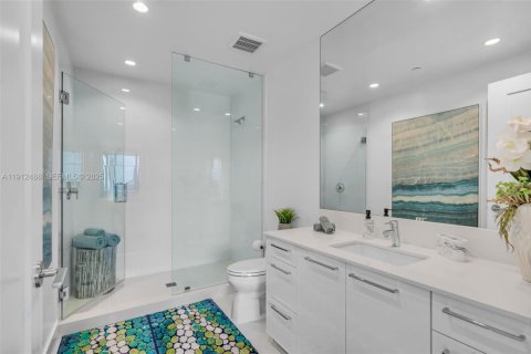 Condominio en venta en Fort Lauderdale, Florida, 3 dormitorios, 246.93 m2 № 2039942 - foto 30
