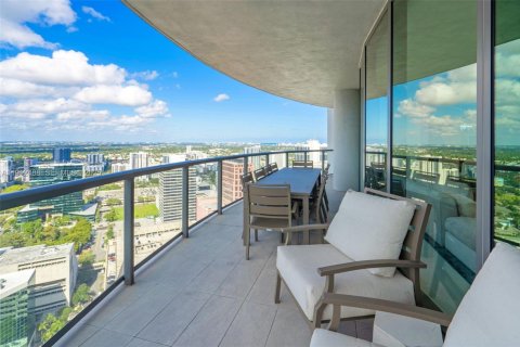 Condominio en venta en Fort Lauderdale, Florida, 3 dormitorios, 246.93 m2 № 2039942 - foto 2