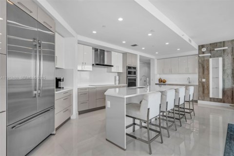 Condominio en venta en Fort Lauderdale, Florida, 3 dormitorios, 246.93 m2 № 2039942 - foto 9