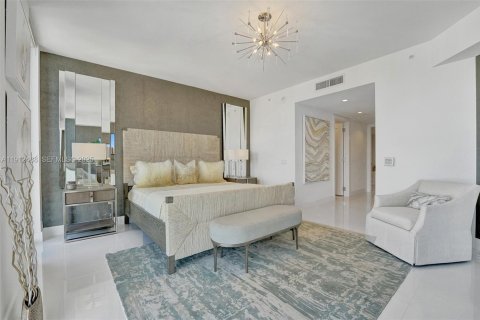 Condominio en venta en Fort Lauderdale, Florida, 3 dormitorios, 246.93 m2 № 2039942 - foto 20