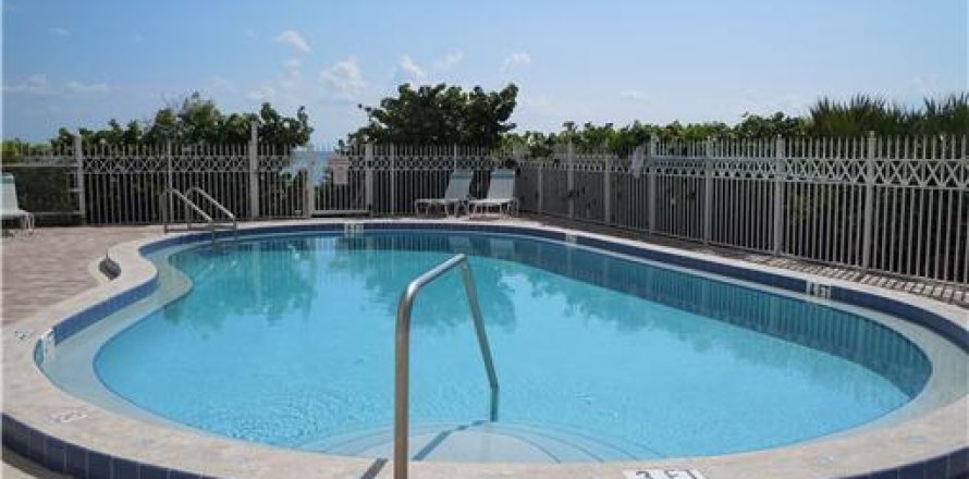 Condominio en Juno Beach, Florida, 2 dormitorios № 1040626