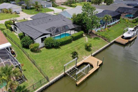 House in Palm Coast, Florida 3 bedrooms, 221.85 sq.m. № 1777904 - photo 4