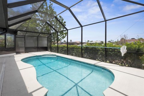 House in Palm Coast, Florida 3 bedrooms, 221.85 sq.m. № 1777904 - photo 25