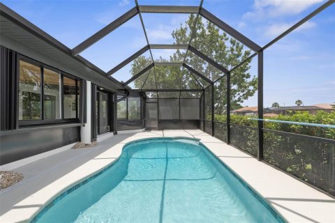 House in Palm Coast, Florida 3 bedrooms, 221.85 sq.m. № 1777904 - photo 24