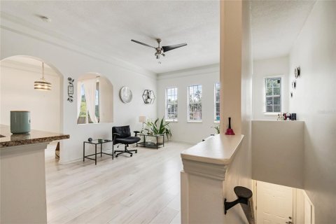 Купить кондоминиум в Орландо, Флорида 4 комнаты, 106.19м2, № 2207359 - фото 7