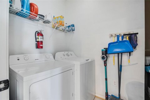 Купить кондоминиум в Орландо, Флорида 4 комнаты, 106.19м2, № 2207359 - фото 22