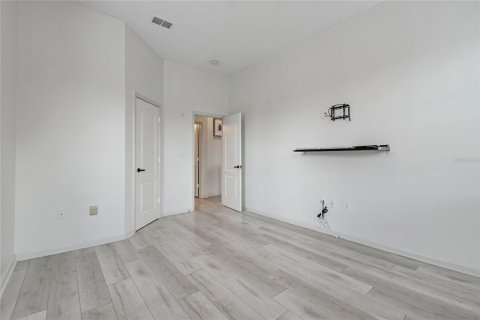 Купить кондоминиум в Орландо, Флорида 4 комнаты, 106.19м2, № 2207359 - фото 26