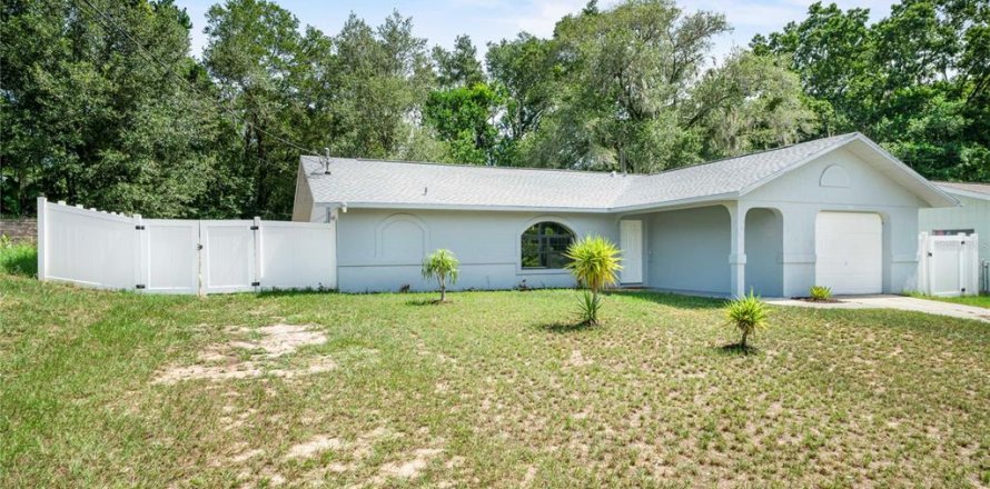 Casa en Inverness, Florida 2 dormitorios, 99.59 m2 № 1833055