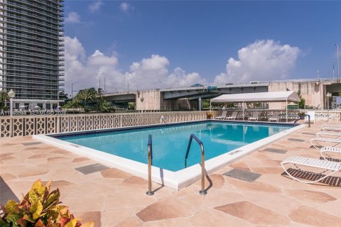 Copropriété à vendre à Hallandale Beach, Floride: 1 chambre, 62.89 m2 № 2029265 - photo 22