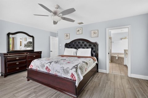 Villa ou maison à vendre à Port St. Lucie, Floride: 4 chambres, 137.5 m2 № 2413211 - photo 25