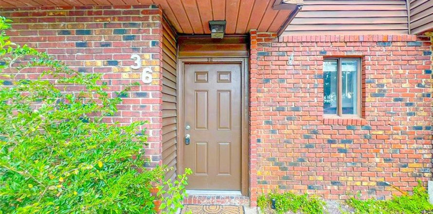 Condominio en Lakeland, Florida, 2 dormitorios № 1847262