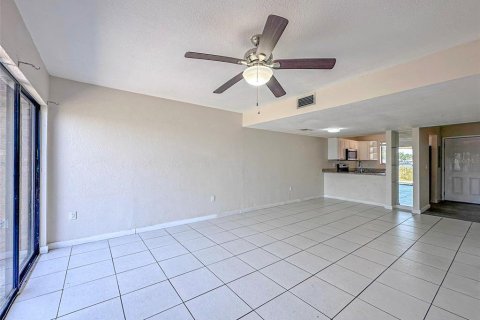 Condominio en alquiler en Lakeland, Florida, 2 dormitorios, 107.58 m2 № 1847262 - foto 7