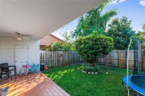 Villa ou maison à vendre à Miami, Floride: 3 chambres, 161 m2 № 2016678 - photo 19