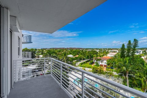 Condo in Boca Raton, Florida, 1 bedroom № 2260387 - photo 3