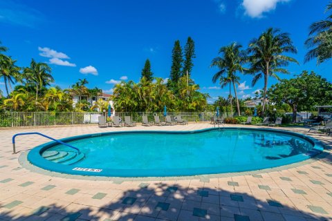 Condo in Boca Raton, Florida, 1 bedroom № 2260387 - photo 18