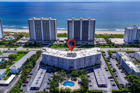Condo in Boca Raton, Florida, 1 bedroom № 2260387