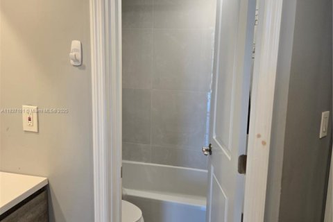 Copropriété à louer à Aventura, Floride: 2 chambres, 100.43 m2 № 1830131 - photo 20