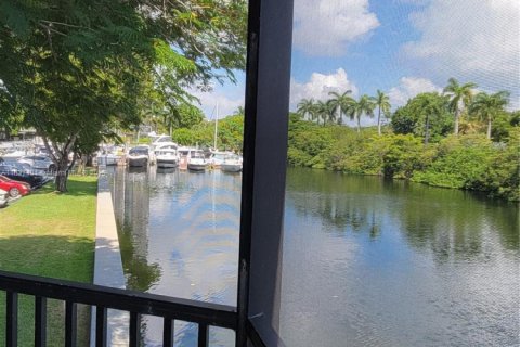 Copropriété à louer à Aventura, Floride: 2 chambres, 100.43 m2 № 1830131 - photo 17