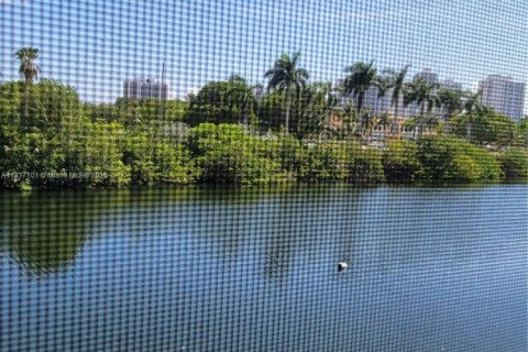 Copropriété à louer à Aventura, Floride: 2 chambres, 100.43 m2 № 1830131 - photo 15