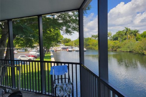 Copropriété à louer à Aventura, Floride: 2 chambres, 100.43 m2 № 1830131 - photo 3