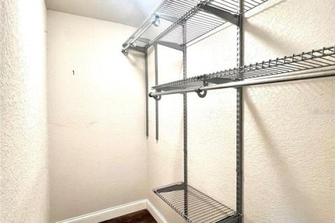 Villa ou maison à louer à Palm Harbor, Floride: 5 chambres, 296.92 m2 № 1717171 - photo 28