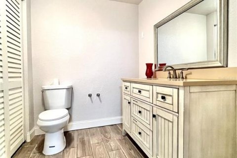 Villa ou maison à louer à Palm Harbor, Floride: 5 chambres, 296.92 m2 № 1717171 - photo 25