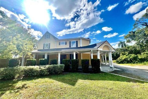 Villa ou maison à louer à Palm Harbor, Floride: 5 chambres, 296.92 m2 № 1717171 - photo 3