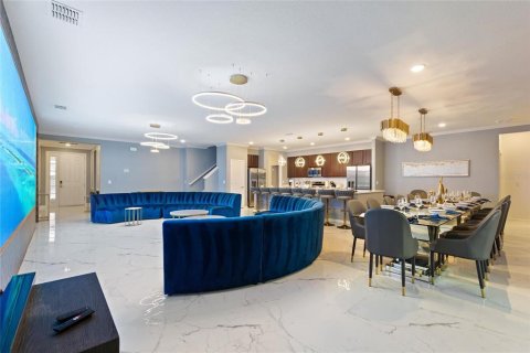Casa en venta en Kissimmee, Florida, 15 dormitorios, 580.55 m2 № 1877219 - foto 20