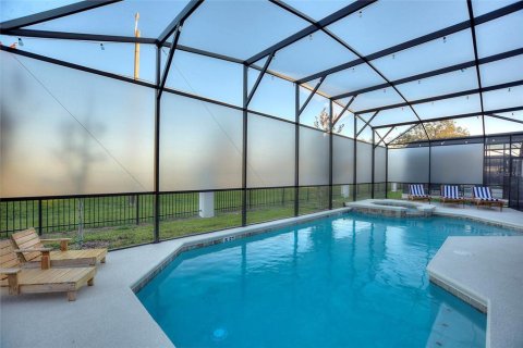 Casa en venta en Kissimmee, Florida, 15 dormitorios, 580.55 m2 № 1877219 - foto 10