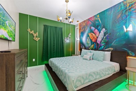 Casa en venta en Kissimmee, Florida, 15 dormitorios, 580.55 m2 № 1877219 - foto 12