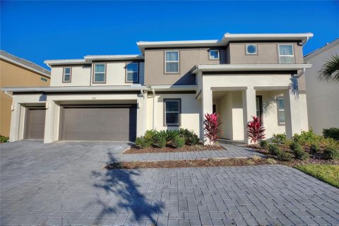 Casa en venta en Kissimmee, Florida, 15 dormitorios, 580.55 m2 № 1877219 - foto 1