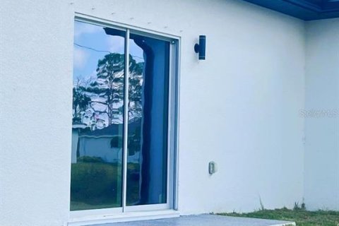 Villa ou maison à vendre à Port Charlotte, Floride: 4 chambres, 143.72 m2 № 1677846 - photo 30