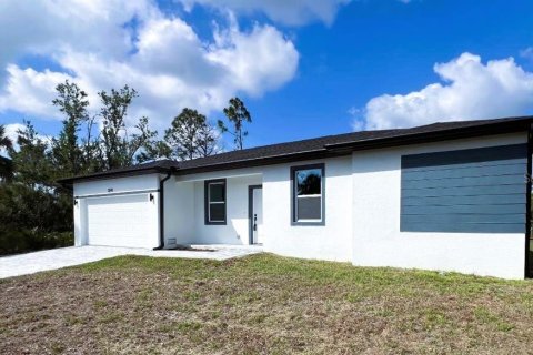 Villa ou maison à vendre à Port Charlotte, Floride: 4 chambres, 143.72 m2 № 1677846 - photo 2