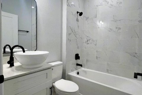 Villa ou maison à vendre à Port Charlotte, Floride: 4 chambres, 143.72 m2 № 1677846 - photo 17
