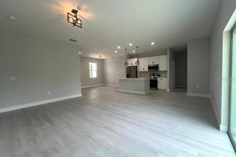 Villa ou maison à vendre à Port Charlotte, Floride: 4 chambres, 143.72 m2 № 1677846 - photo 12