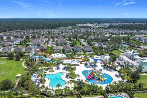 Casa en venta en Kissimmee, Florida, 8 dormitorios, 315.96 m2 № 1909499 - foto 30