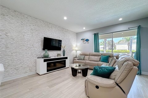 Casa en venta en Kissimmee, Florida, 8 dormitorios, 315.96 m2 № 1909499 - foto 20