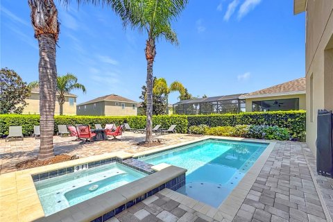 Casa en venta en Kissimmee, Florida, 8 dormitorios, 315.96 m2 № 1909499 - foto 24