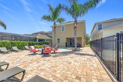 Casa en venta en Kissimmee, Florida, 8 dormitorios, 315.96 m2 № 1909499 - foto 27