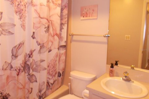 Condo in Mulberry, Florida, 2 bedrooms  № 1648918 - photo 21