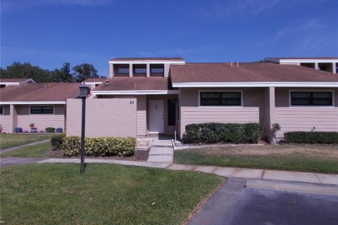Condo in Mulberry, Florida, 2 bedrooms  № 1648918 - photo 1