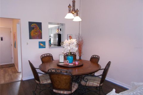 Condo in Mulberry, Florida, 2 bedrooms  № 1648918 - photo 5