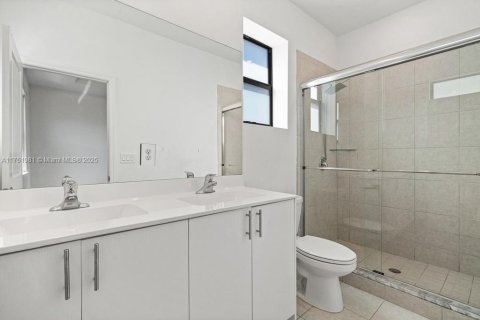 Townhouse in Homestead, Florida 3 bedrooms, 123.37 sq.m. № 1871289 - photo 21